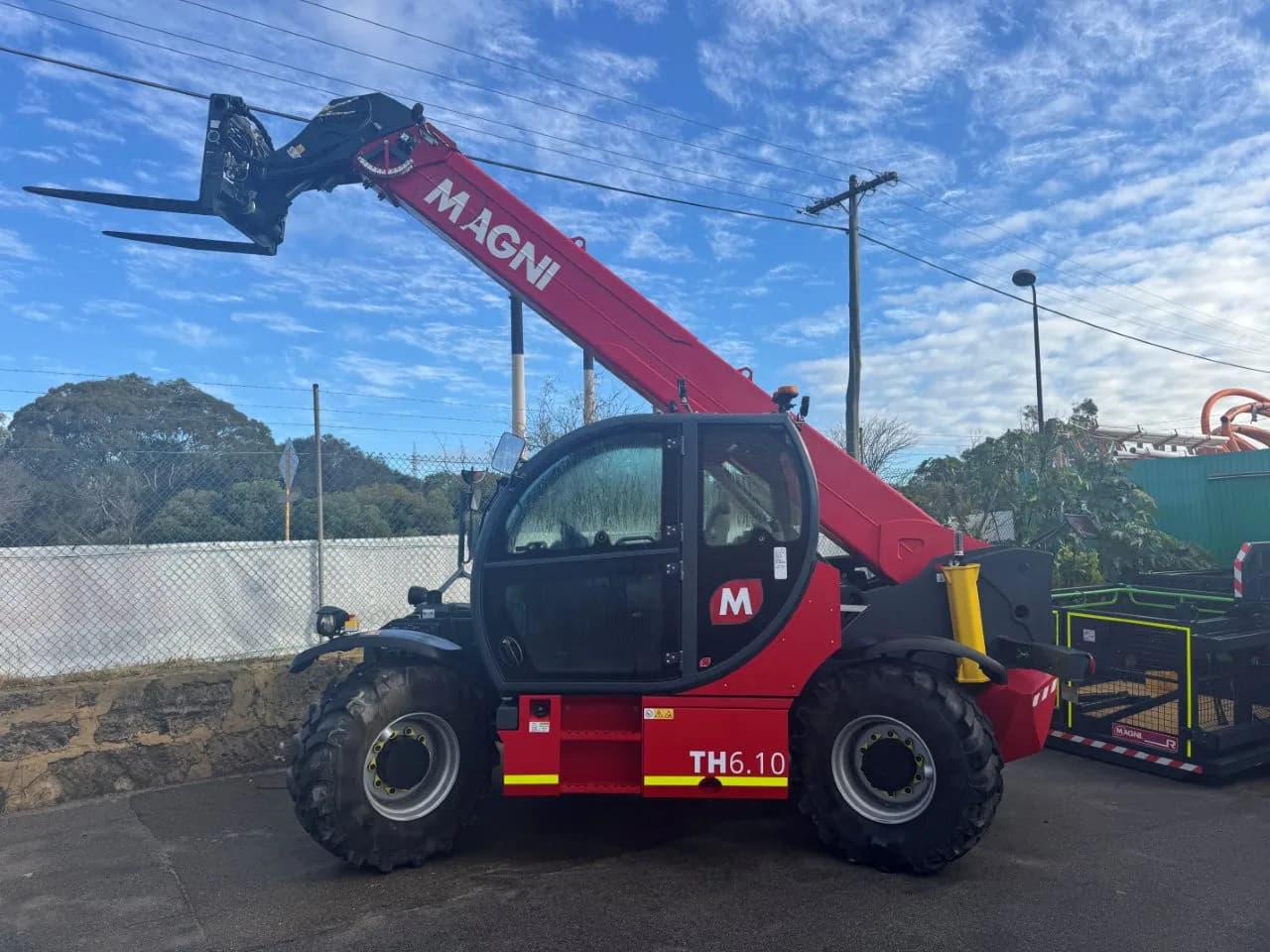 1,400kg Telehandler — Telehandlers for hire from Giidjaa Hire